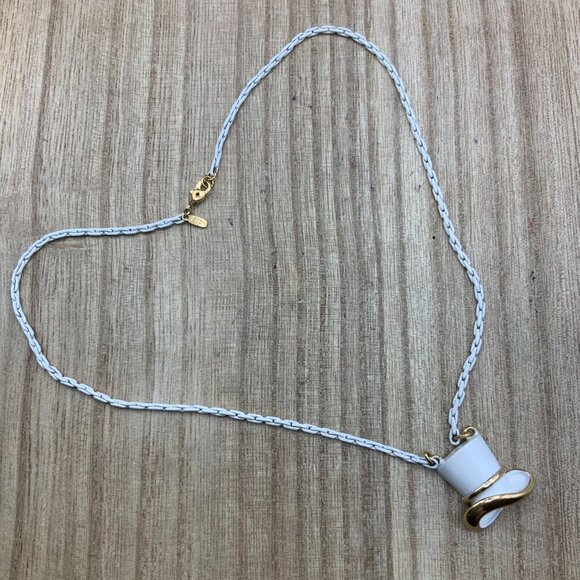 Monet Vintage Top Hat White Enamel Gold Tone Necklace - Picture 2 of 8